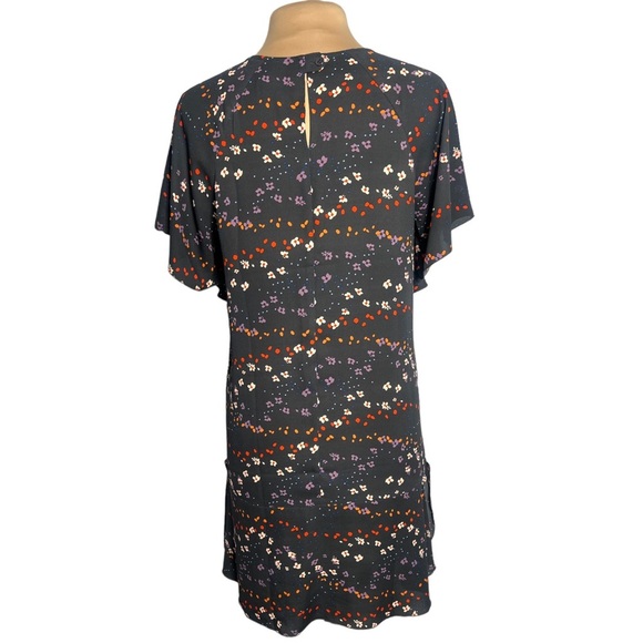 Cabi muse flutter sleeve floral dress style 3828 size Medium gray multicolor - Picture 5 of 10